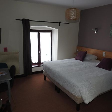 Le Barriol Hotel Saint-Julien-Chapteuil Exterior photo