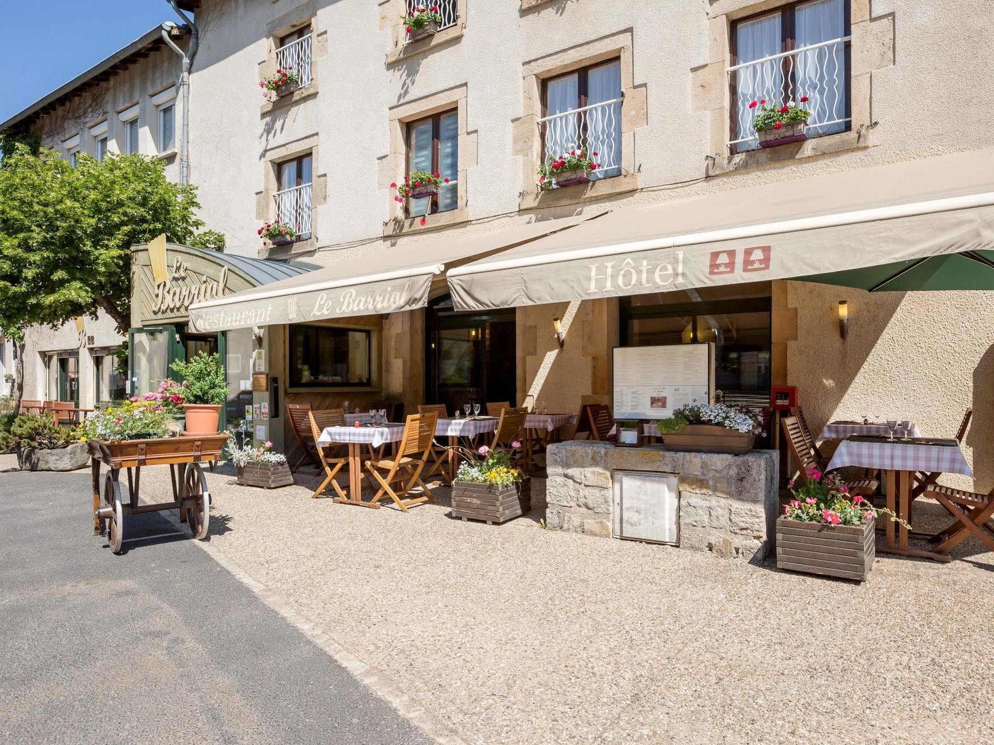 Le Barriol Hotel Saint-Julien-Chapteuil Exterior photo